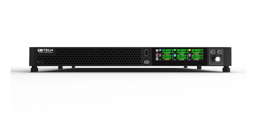 Serienabbildung ITECH IT2700: Modulares Stromversorgungssystem in Frontansicht mit flachem Gehäuse und Farbdisplay für ATE-Prüfstände und Elektroniktests.