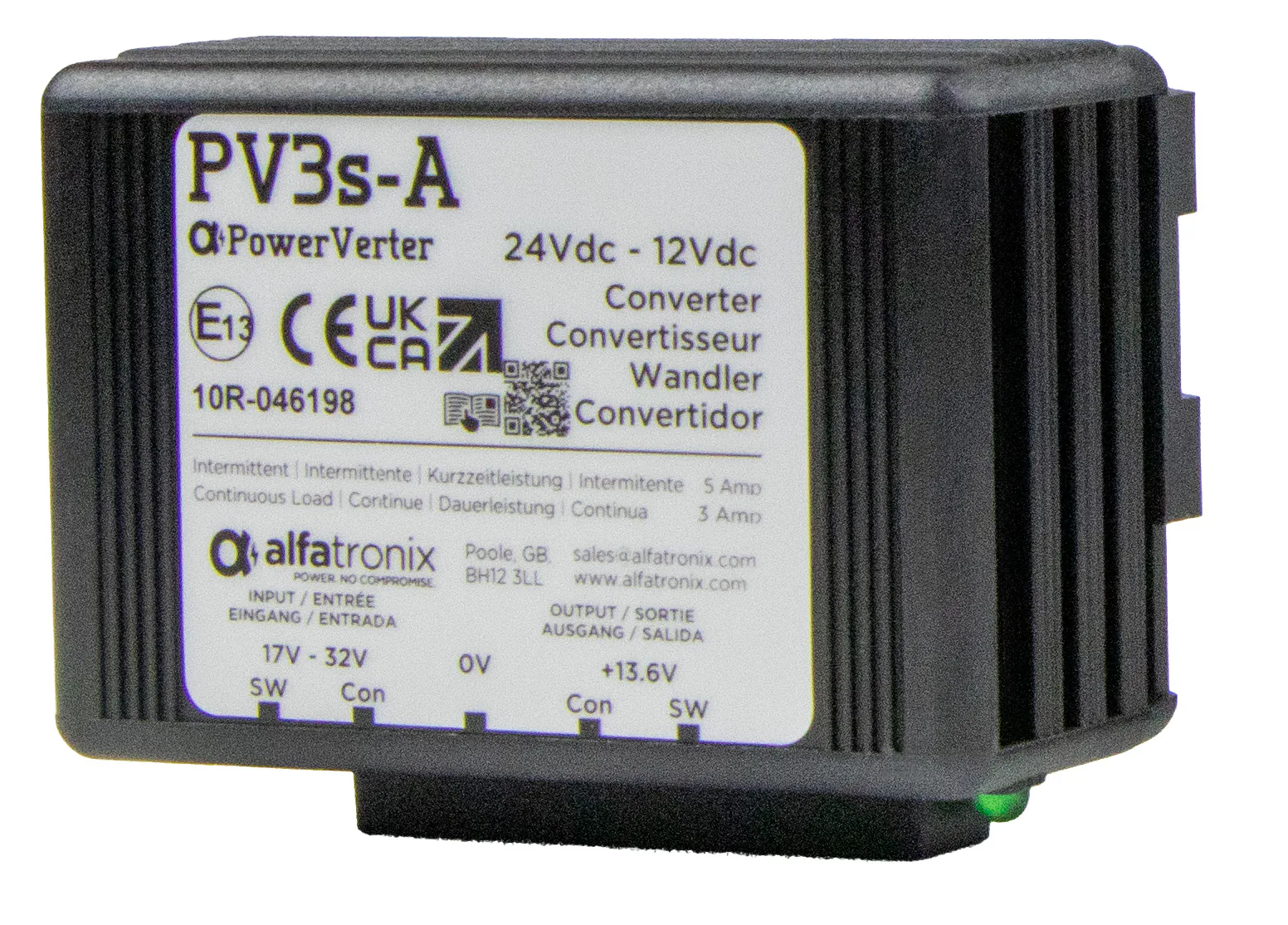 Alfatronix PV3s-A DC/DC-Spannungswandler mit schwarzem Kühlrippengehäuse und sichtbarem Typenschild.