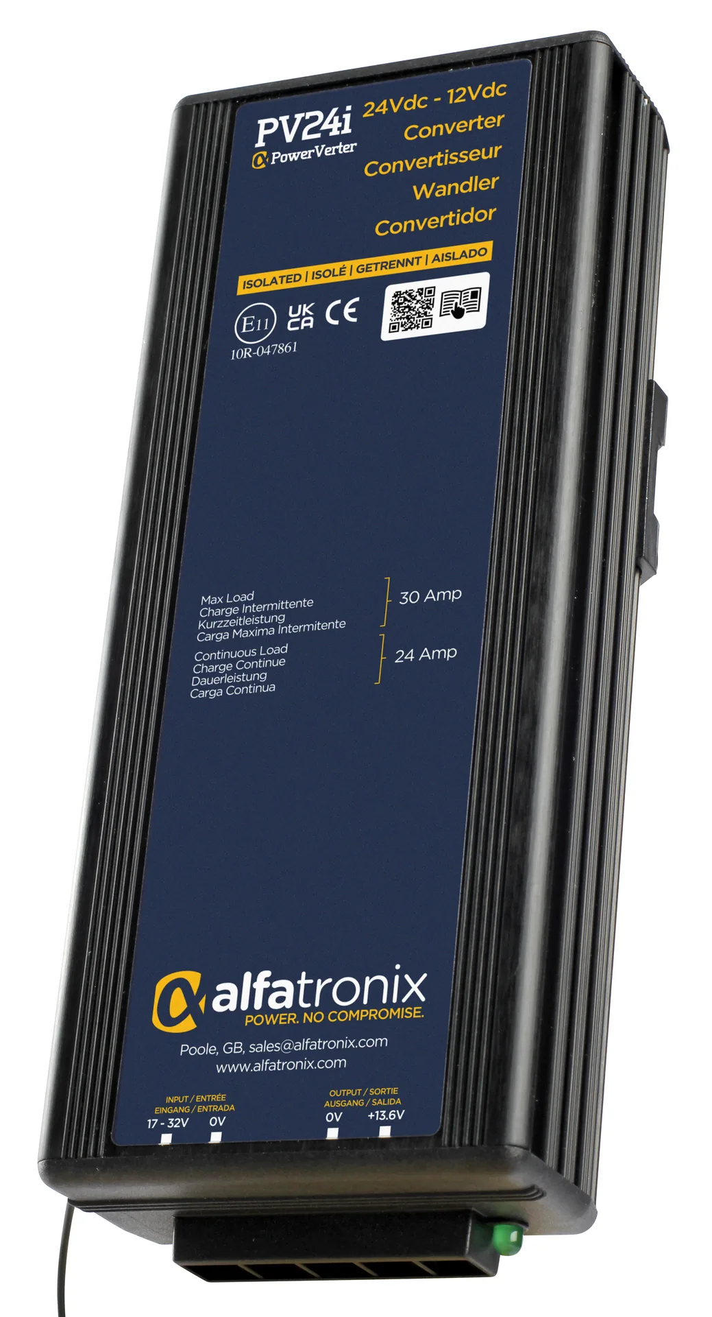 Alfatronix PV24i galvanisch getrennter DC/DC-Spannungswandler für 24-V-Bordnetze mit Kühlrippen und Typenschild.